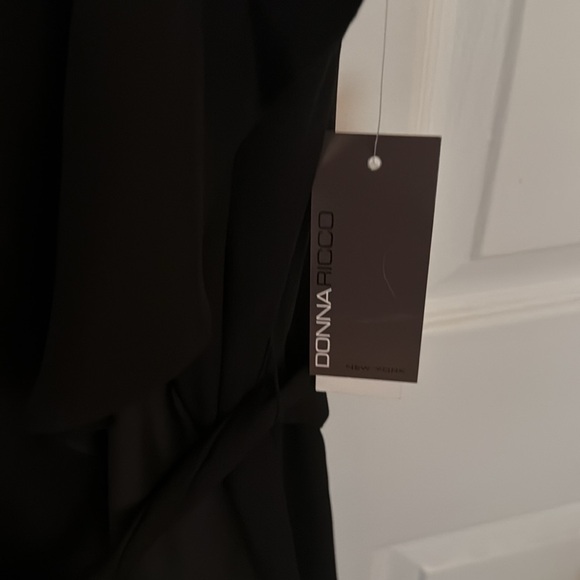 Donna Rico NWT Size 12 Sleeveless Black w/Ruffle Trim Tie Waist LBD - Picture 2 of 5